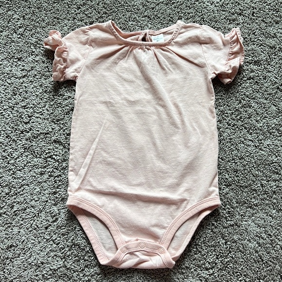 OshKosh flutter sleeve onesie